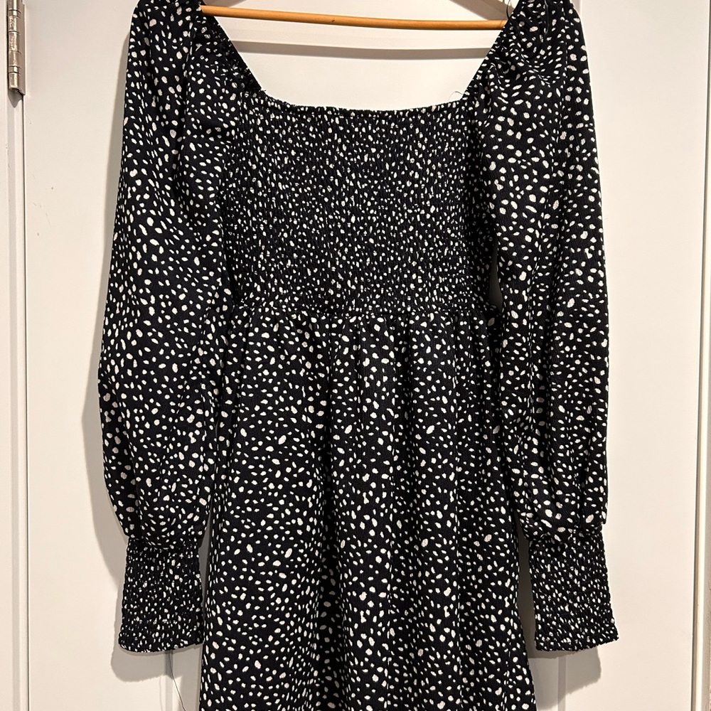 Francesca's Collections Navy and White Long Sleeve Dress